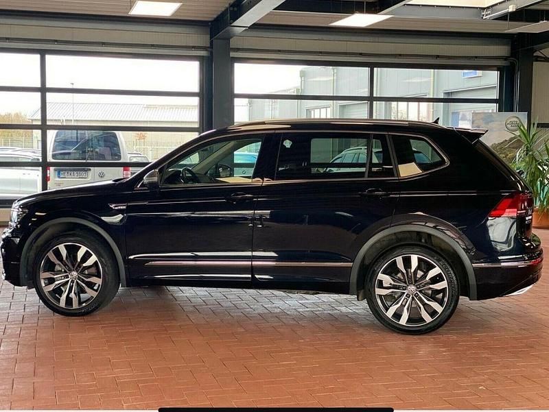 Schwarz Gebraucht 2019 VW Tiguan Allspace SUV | 28.200 € (Fairer Preis) - Bild 1/4