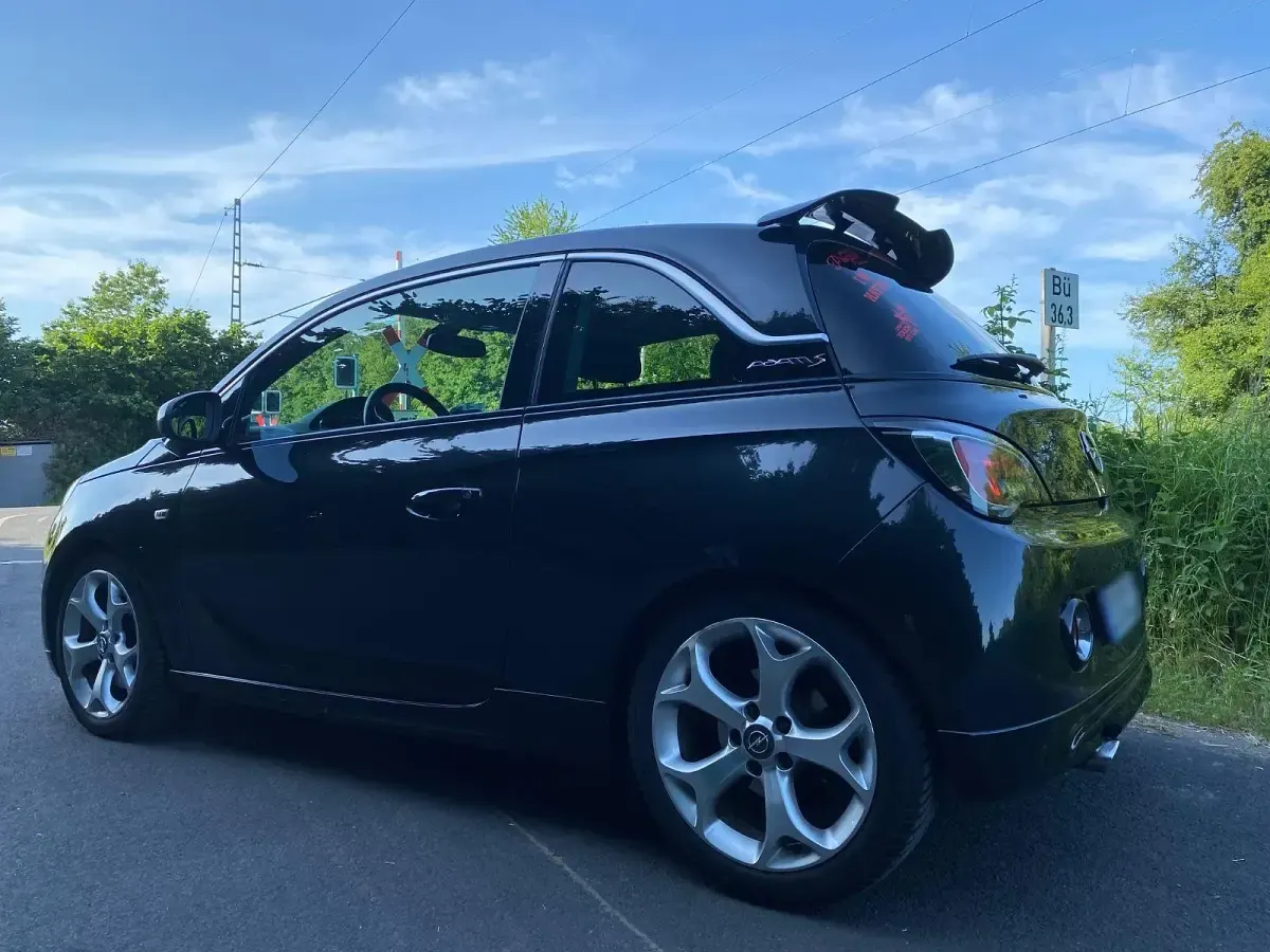 Gebraucht Opel Adam S 150 PS (110 kW) 2016 Schwarz Kleinwagen