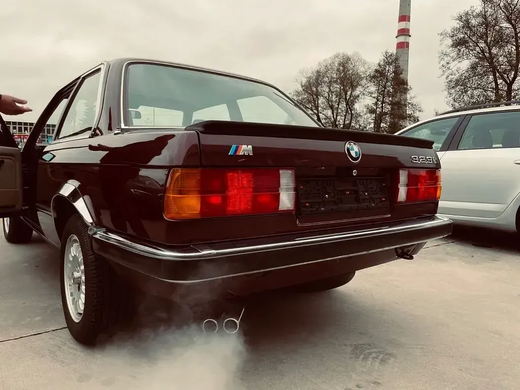 Gebraucht BMW 323 139 PS (102 kW) 1982 Rot