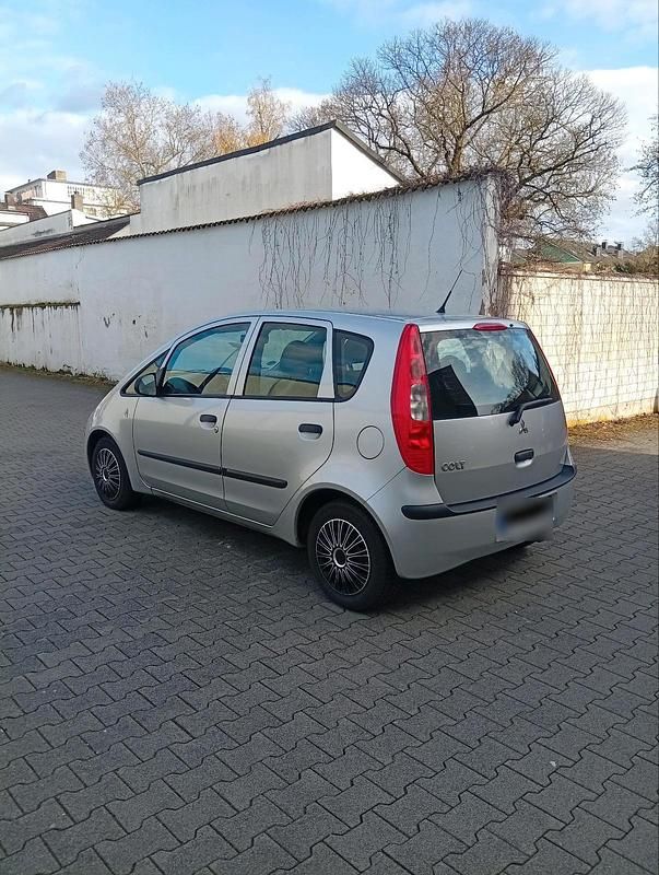 Gebraucht Mitsubishi Colt 75 PS (55 kW) 2005 Silber Kleinwagen