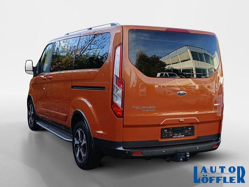 Gebraucht Ford Tourneo Active 131 PS (96 kW) 2022 Orange Van / Kleinbus