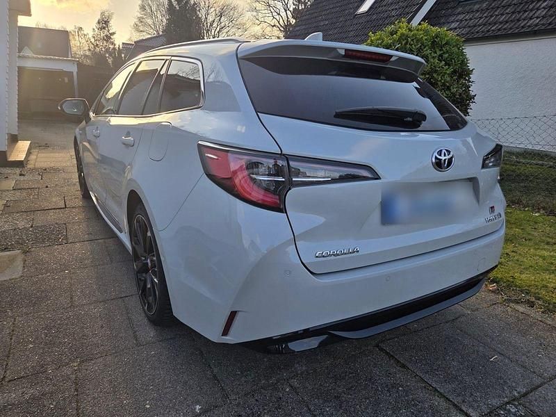 Gebraucht Toyota Corolla 184 PS (135 kW) 2021 Weiß Kombi