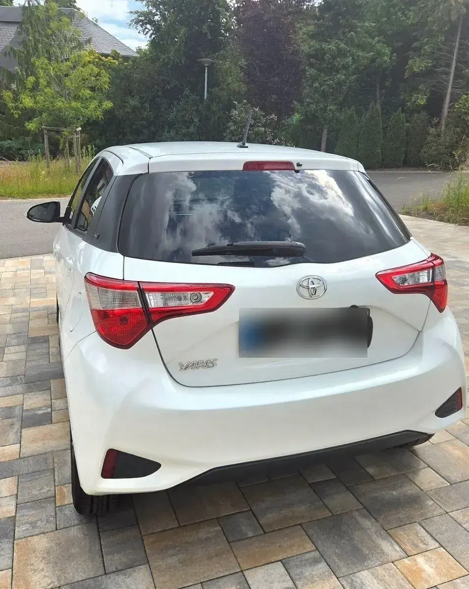 Gebraucht Toyota Yaris 111 PS (81 kW) 2019 Weiß Kleinwagen