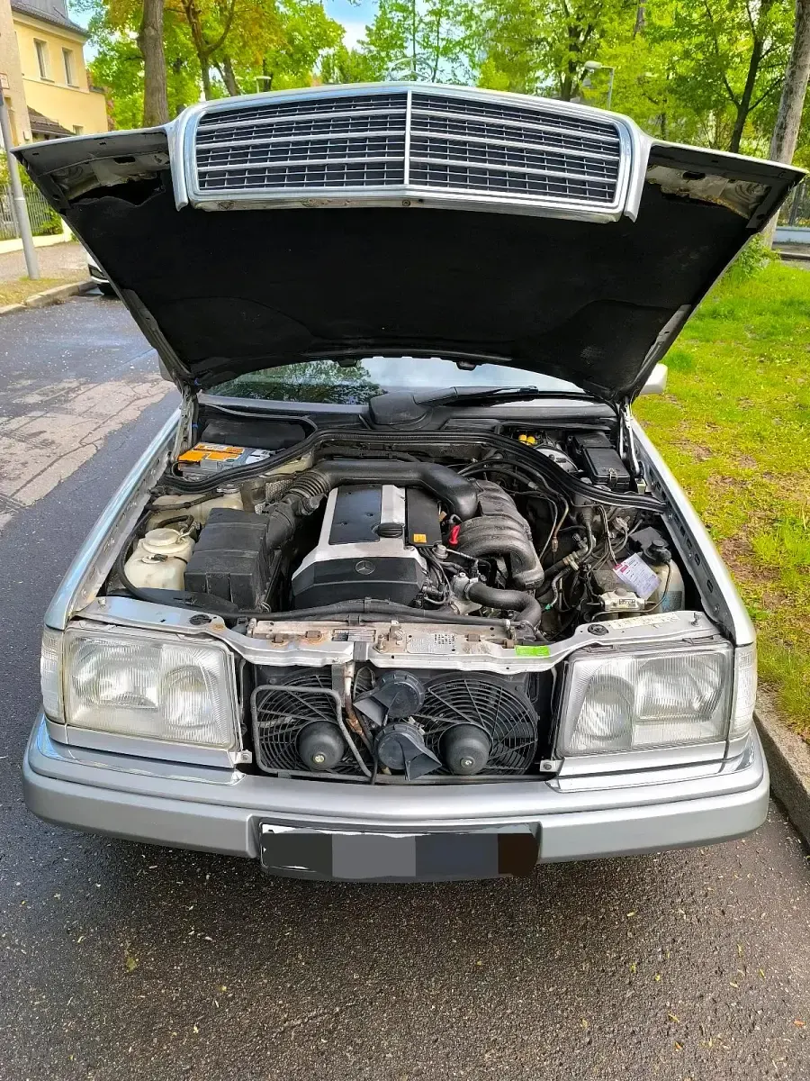 Gebraucht Mercedes E280 193 PS (141 kW) 1995 Silber Kombi