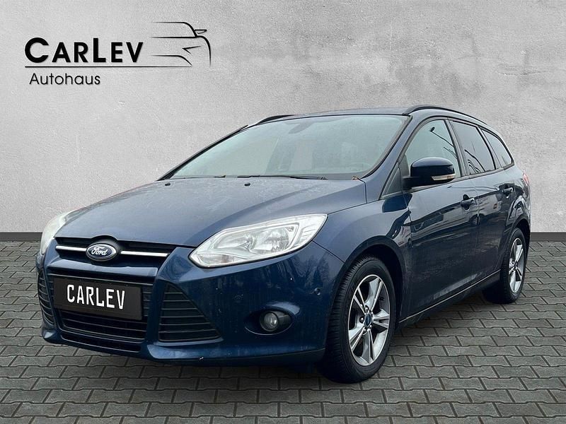 Gebraucht Ford Focus 125 PS (91 kW) 2013 Blau Kombi