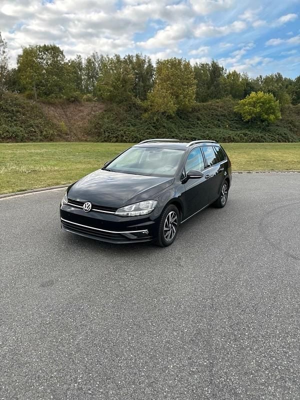 Gebraucht VW Golf VII 116 PS (85 kW) 2018 Schwarz Kombi