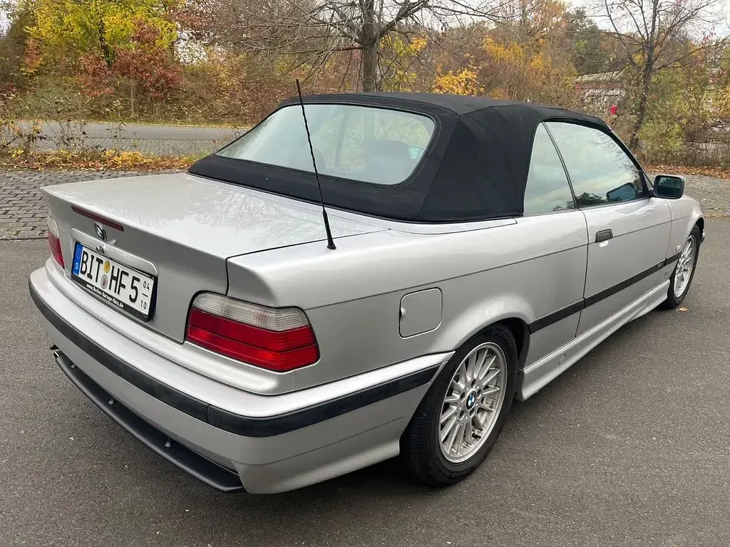 Gebraucht BMW 318 Sport Line 116 PS (85 kW) 1999 Silber Cabrio