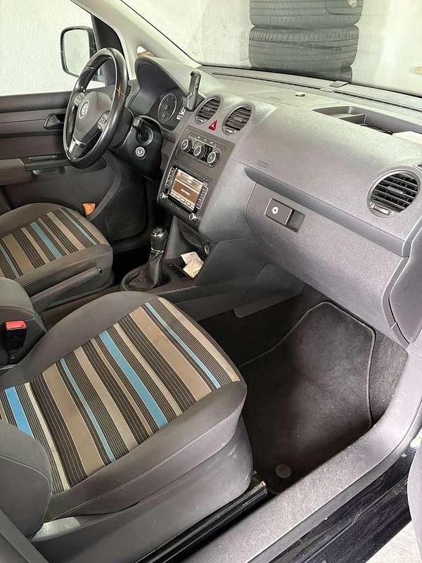 Gebraucht VW Caddy Maxi 140 PS (102 kW) 2012 Schwarz Van / Kleinbus