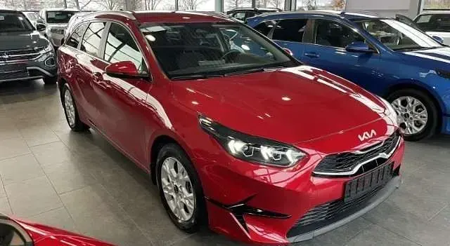 Gebraucht Kia Ceed 140 PS (102 kW) 2025 Metallic Kleinwagen