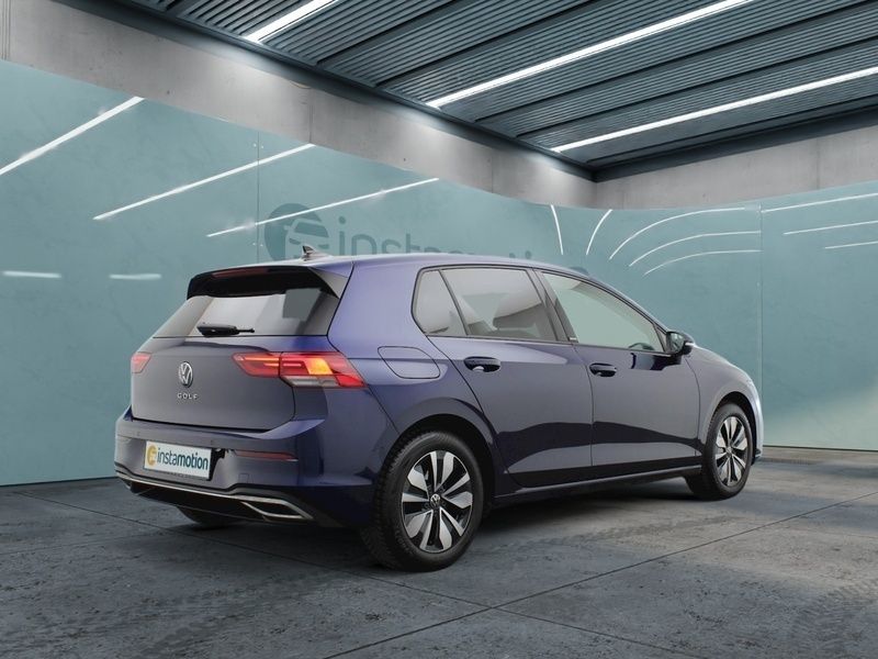 Gebraucht VW Golf VIII Move 150 PS (110 kW) 2023 Blau Limousine