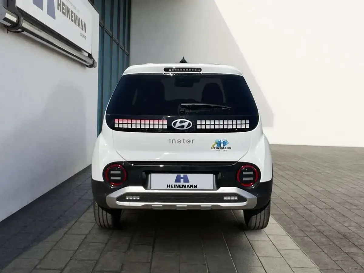 Neu Hyundai Inster 85 kW (116 PS) 2026 Atlas white Kleinwagen