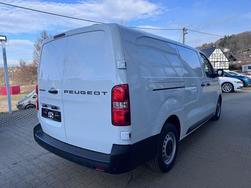 Neu Peugeot Expert 120 PS (88 kW) 2025 Grau Van