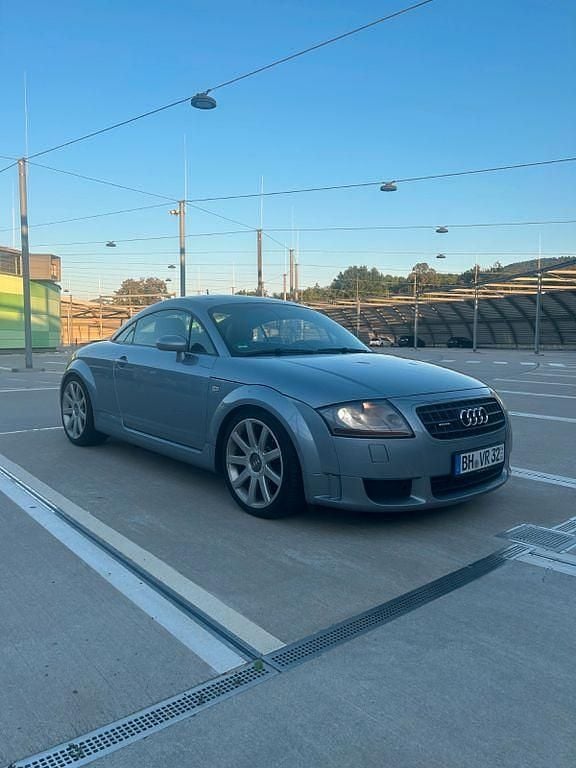 Silber Gebraucht 2003 Audi TT Sport Coupé | 16.000 € (Teuer) - Bild 1/4