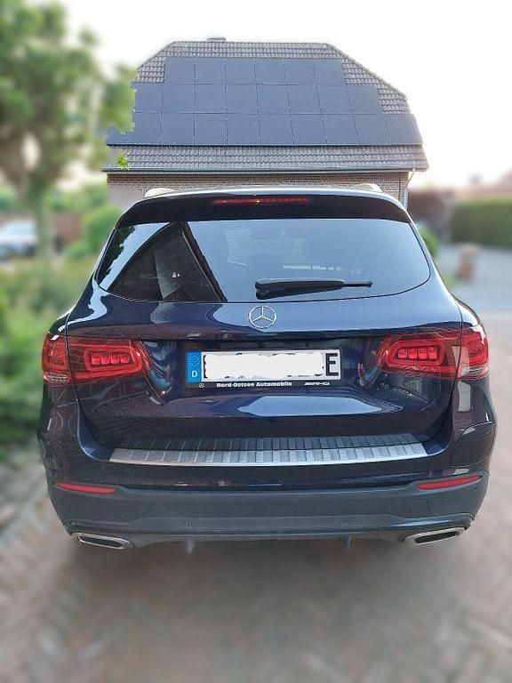 Gebraucht 2020 Mercedes GLC300e AMG line SUV | 35.450 € (Guter Preis) - Bild 1/4