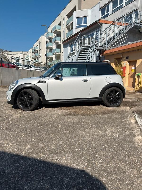 Gebraucht Mini Cooper 122 PS (89 kW) 2011 Silber Kleinwagen