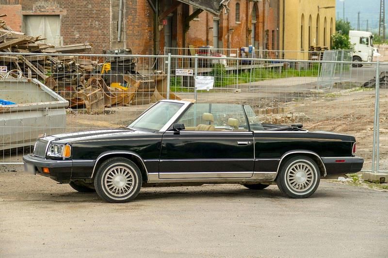 Occasion Chrysler Le Baron 101 ch (74 kW) 1986 Noir Cabriolet