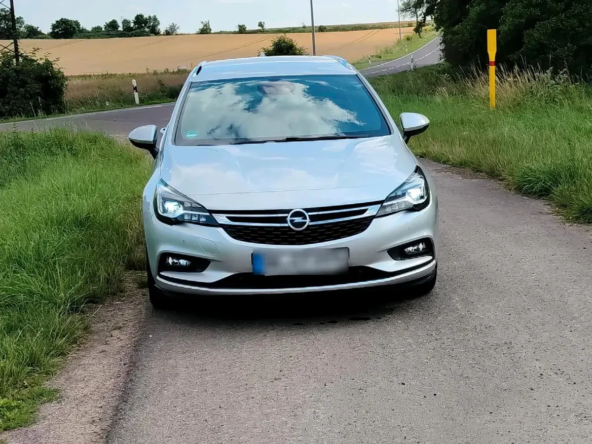 Gebraucht Opel Astra 136 PS (100 kW) 2018 Silber Kombi