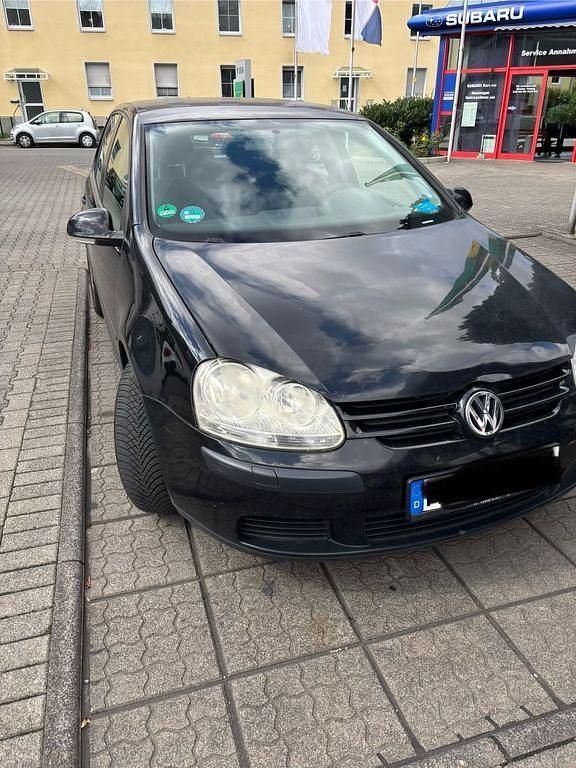 Schwarz Gebraucht 2006 VW Golf V Limousine | 2.500 € (Fairer Preis) - Bild 1/4