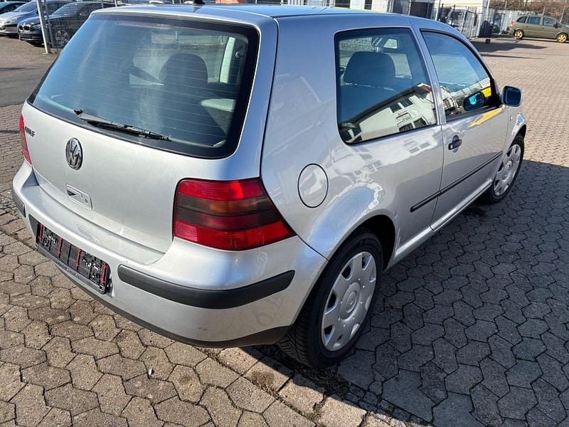 Gebraucht VW Golf IV 75 PS (55 kW) 2001 Silber Limousine