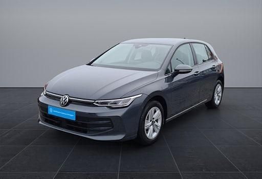 Gebraucht VW Golf VIII Life 116 PS (85 kW) 2024 Delfingrau metallic Limousine