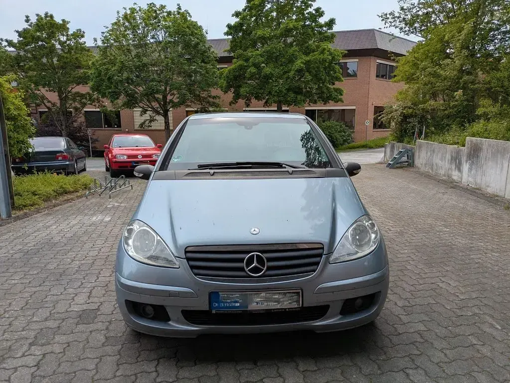 Gebraucht Mercedes A180 Classic 109 PS (80 kW) 2007 Blau Limousine