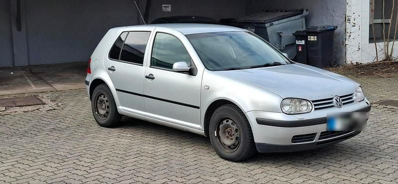 Gebraucht VW Golf IV 90 PS (66 kW) 2003 Silber Limousine
