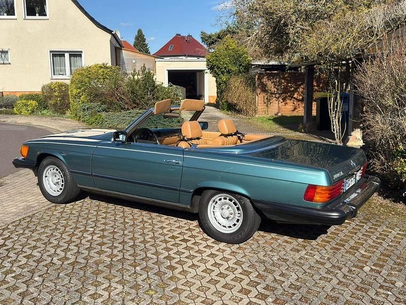 Gebraucht Mercedes SL380 204 PS (150 kW) 1984 Andere farben Cabrio