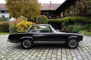 Gebraucht Mercedes 230 150 PS (110 kW) 1964 Schwarz Cabrio