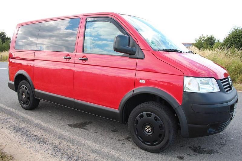 Gebraucht VW T5 102 PS (75 kW) 2008 Rot Van
