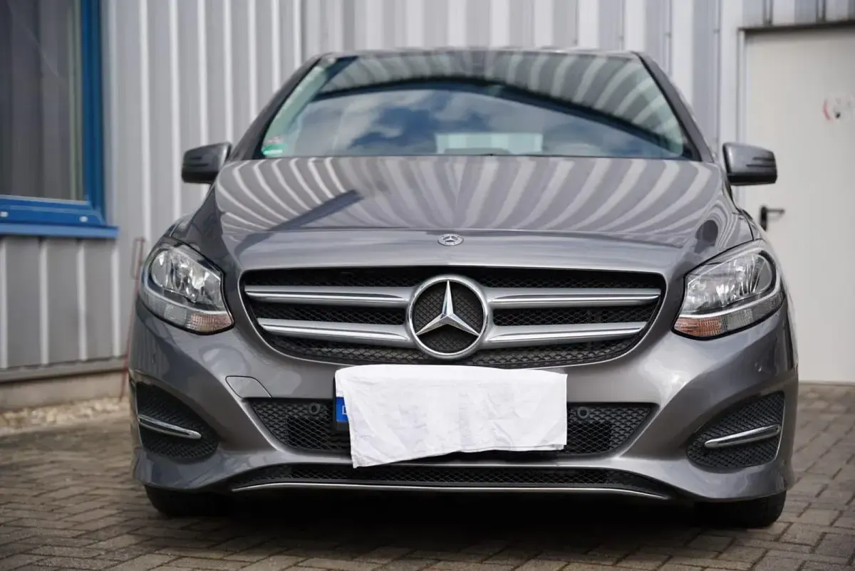 Gebraucht Mercedes B180 122 PS (89 kW) 2018 Grau Van / Kleinbus
