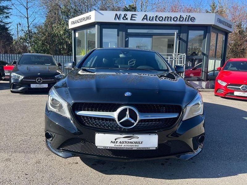 Gebraucht Mercedes CLA200 Urban 156 PS (114 kW) 2016 Schwarz Limousine