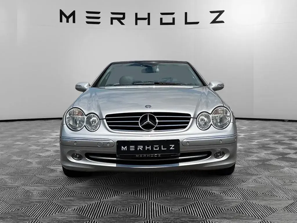 Gebraucht Mercedes CLK200 163 PS (119 kW) 2005 Brillantsilber Cabrio