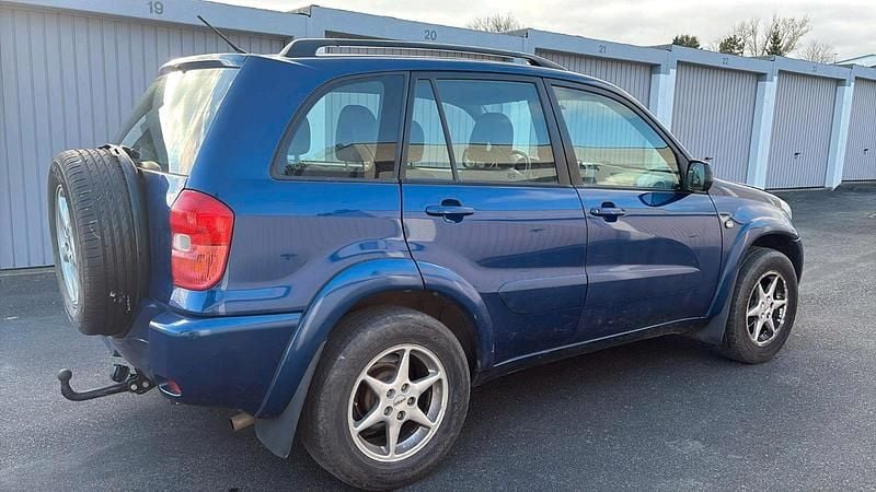 Gebraucht Toyota RAV4 150 PS (110 kW) 2002 Blau SUV