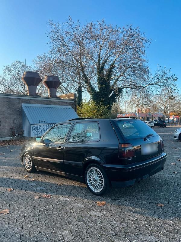 Gebraucht VW Golf 60 PS (44 kW) 1997 Schwarz Coupé