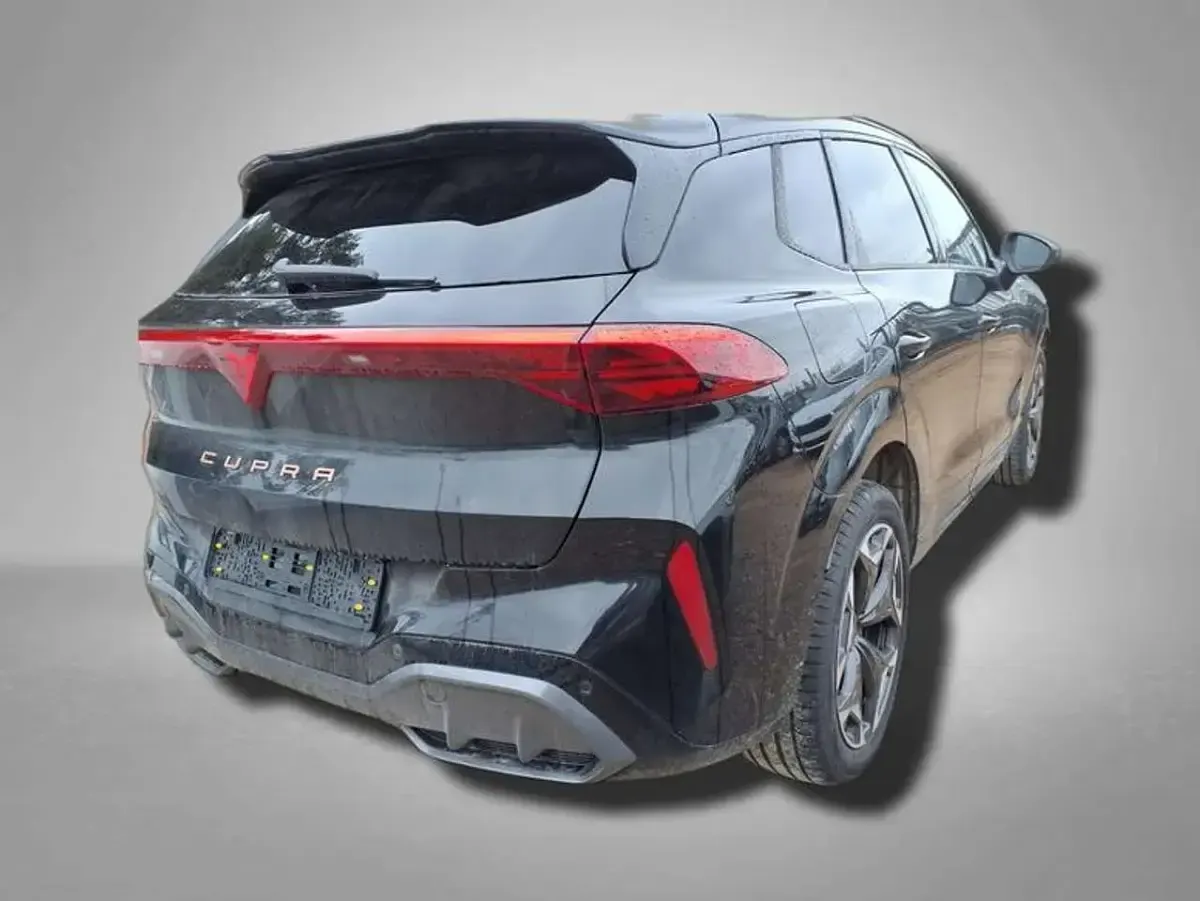 Second-hand Cupra Terramar VZ 265 CP (194 kW) 2025 Negru SUV