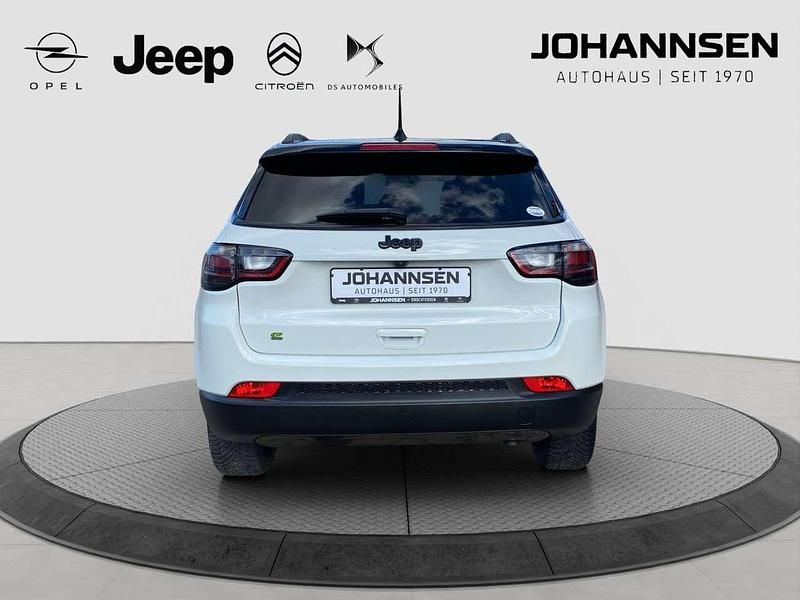 Gebraucht Jeep Compass 131 PS (96 kW) 2023 Alpine white (vr296) SUV