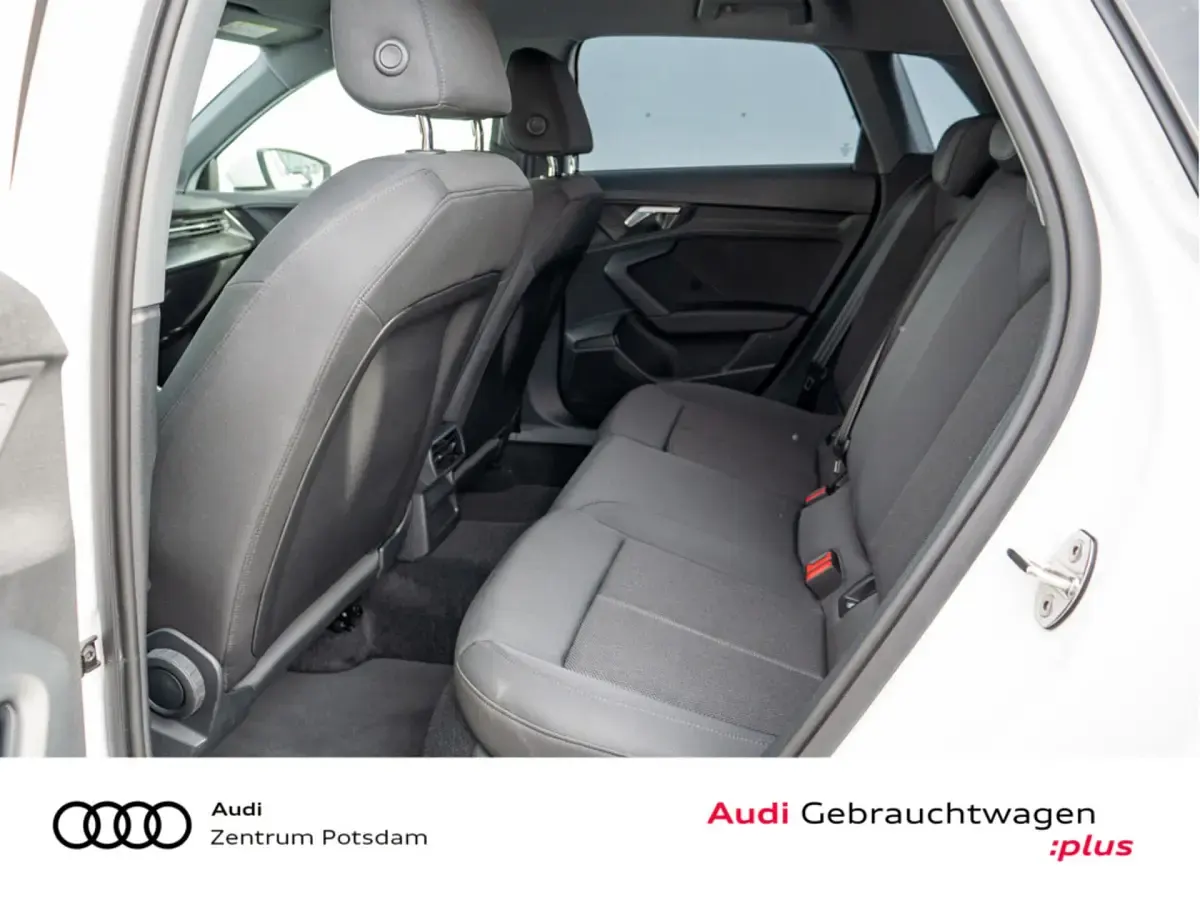 Gebraucht Audi A3 150 PS (110 kW) 2024 Ibisweiss Limousine