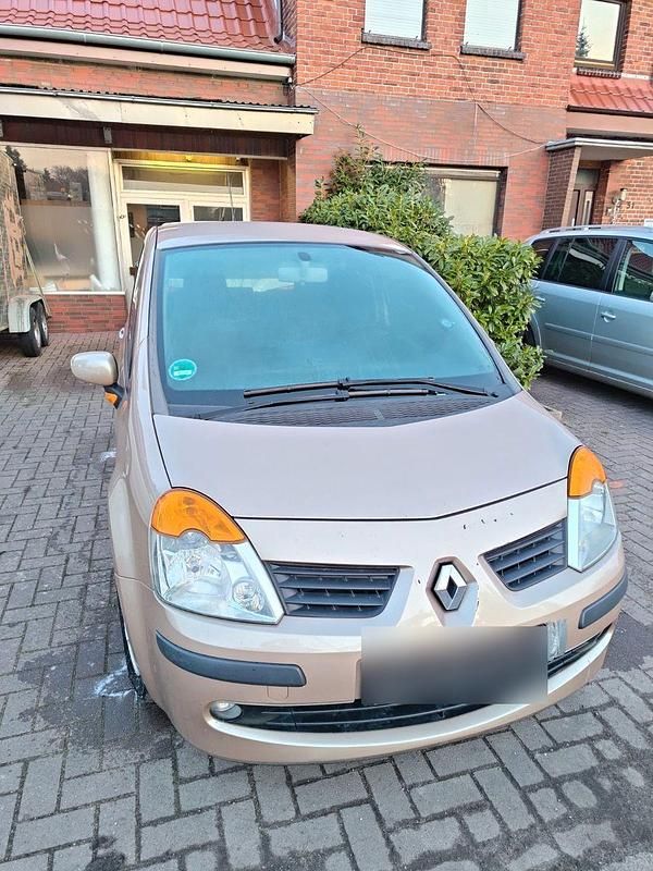 Second-hand Renault Modus 98 CP (72 kW) 2005 Auriu Monovolum