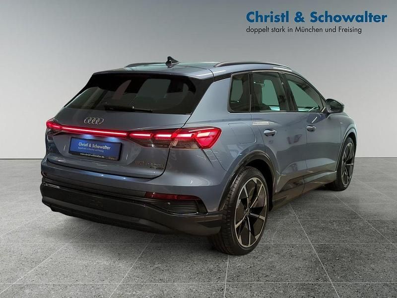 Gebraucht Audi Q4 e-tron S-Line 219 kW (299 PS) 2022 Geysirblau metallic SUV