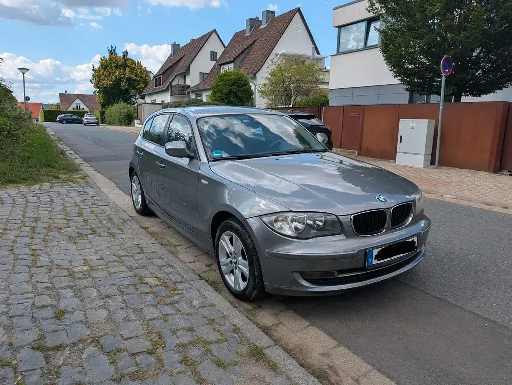 Gebraucht BMW 116 122 PS (89 kW) 2011 Silber Kleinwagen