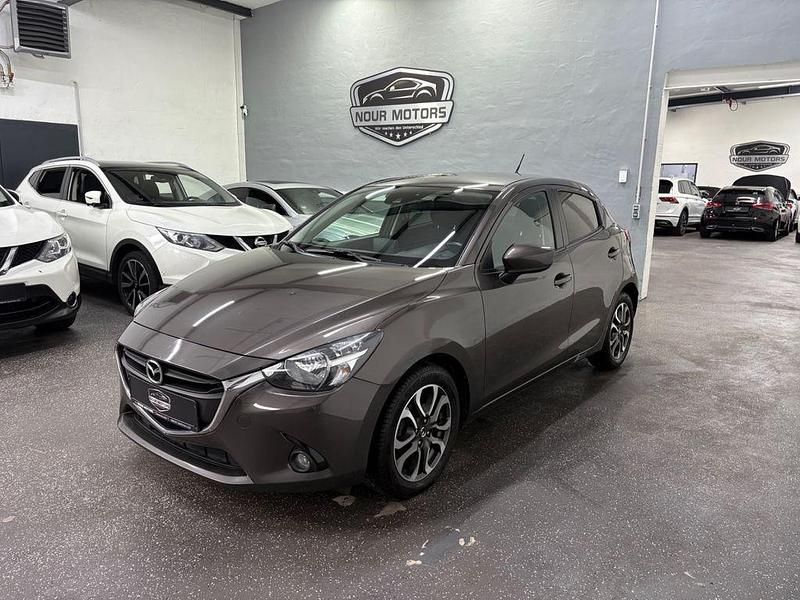 Grau Gebraucht 2017 Mazda 2 Go Limousine | 6.750 € - Bild 1/4