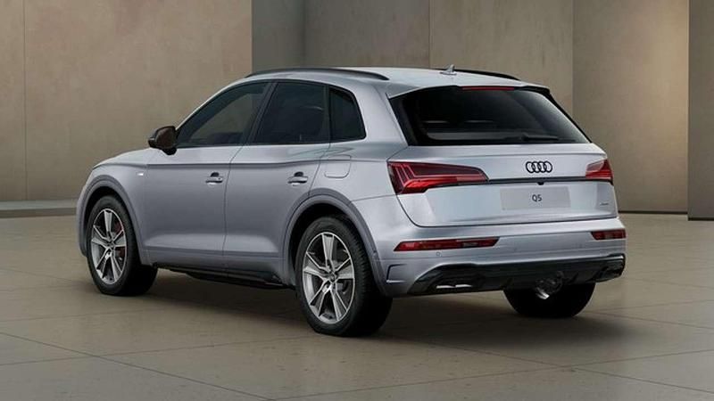 Second-hand Audi Q5 S-Line 367 CP (269 kW) 2025 Argintiu SUV