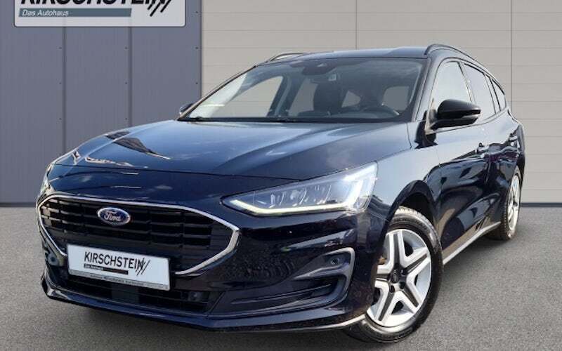 Schwarz Gebraucht 2022 Ford Focus Cool & Connect Kombi | 16.990 € (Fairer Preis) - Bild 1/4