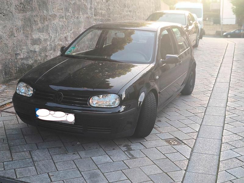 Gebraucht VW Golf IV 2002 Schwarz Kleinwagen
