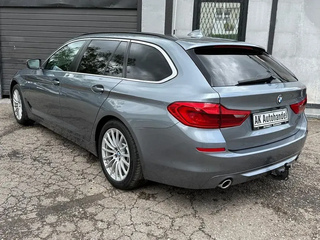 Używany BMW 520 Performance 190 KM (139 kW) 2017 Niebieski Kombi