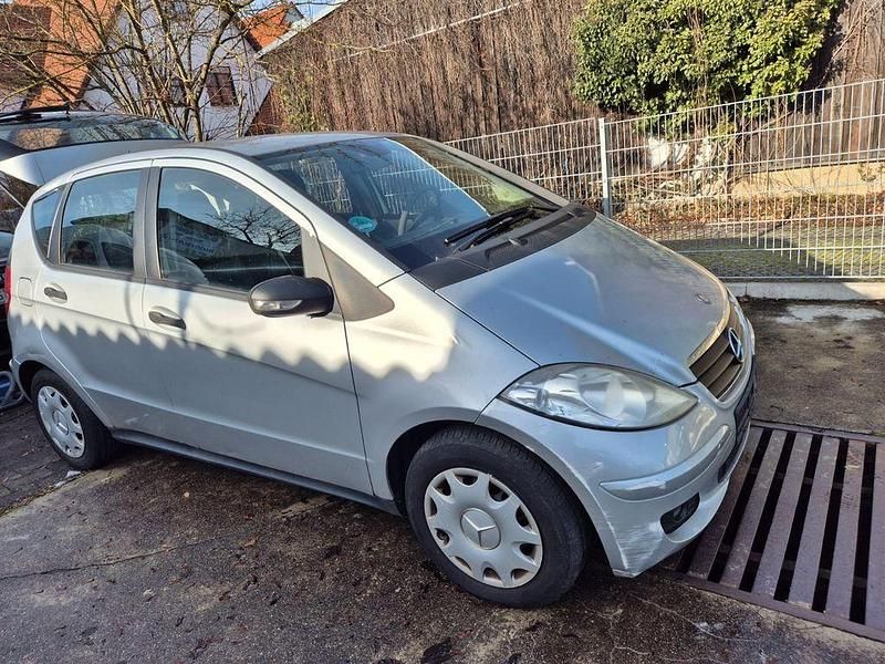 Gebraucht Mercedes A160 Elegance 82 PS (60 kW) 2006 Silber Van / Kleinbus
