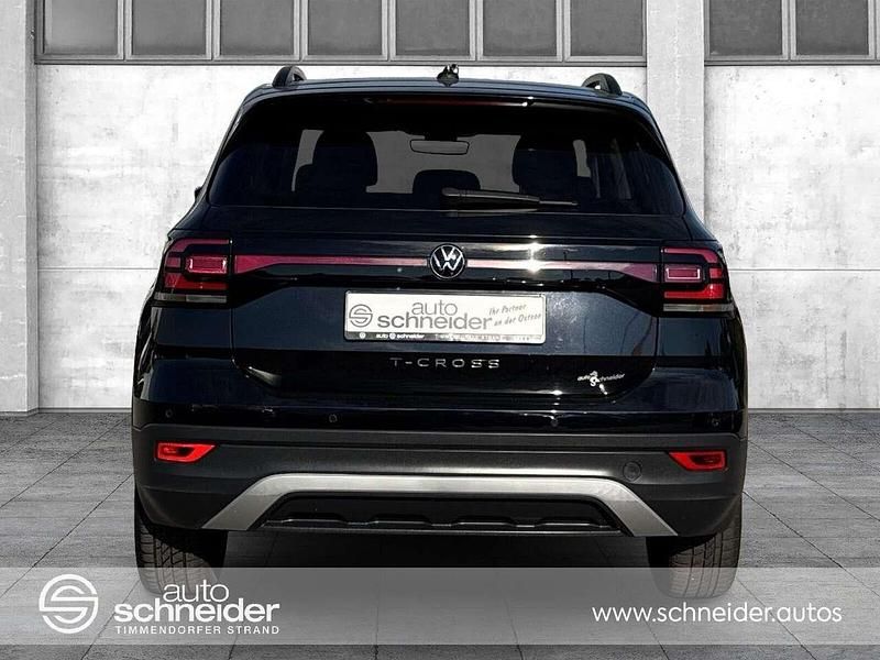 Gebraucht VW T-Cross Move 150 PS (110 kW) 2023 Deep black perleffekt SUV