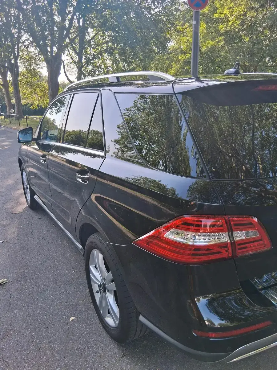 Gebraucht Mercedes ML350 258 PS (189 kW) 2015 Schwarz SUV