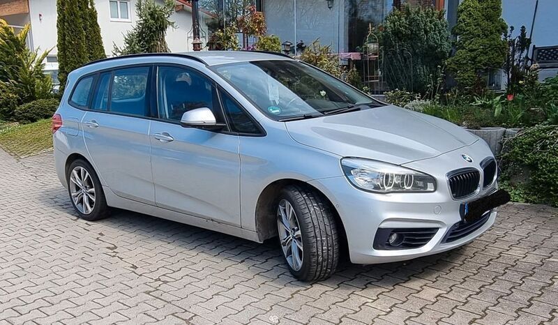 Gebraucht BMW 218 Gran Tourer Sport Line 150 PS (110 kW) 2016 Silber Van / Kleinbus
