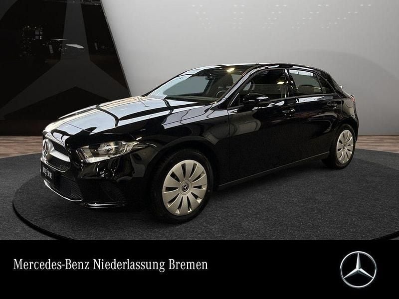 Gebraucht Mercedes A250 160 PS (117 kW) 2022 Schwarz Limousine